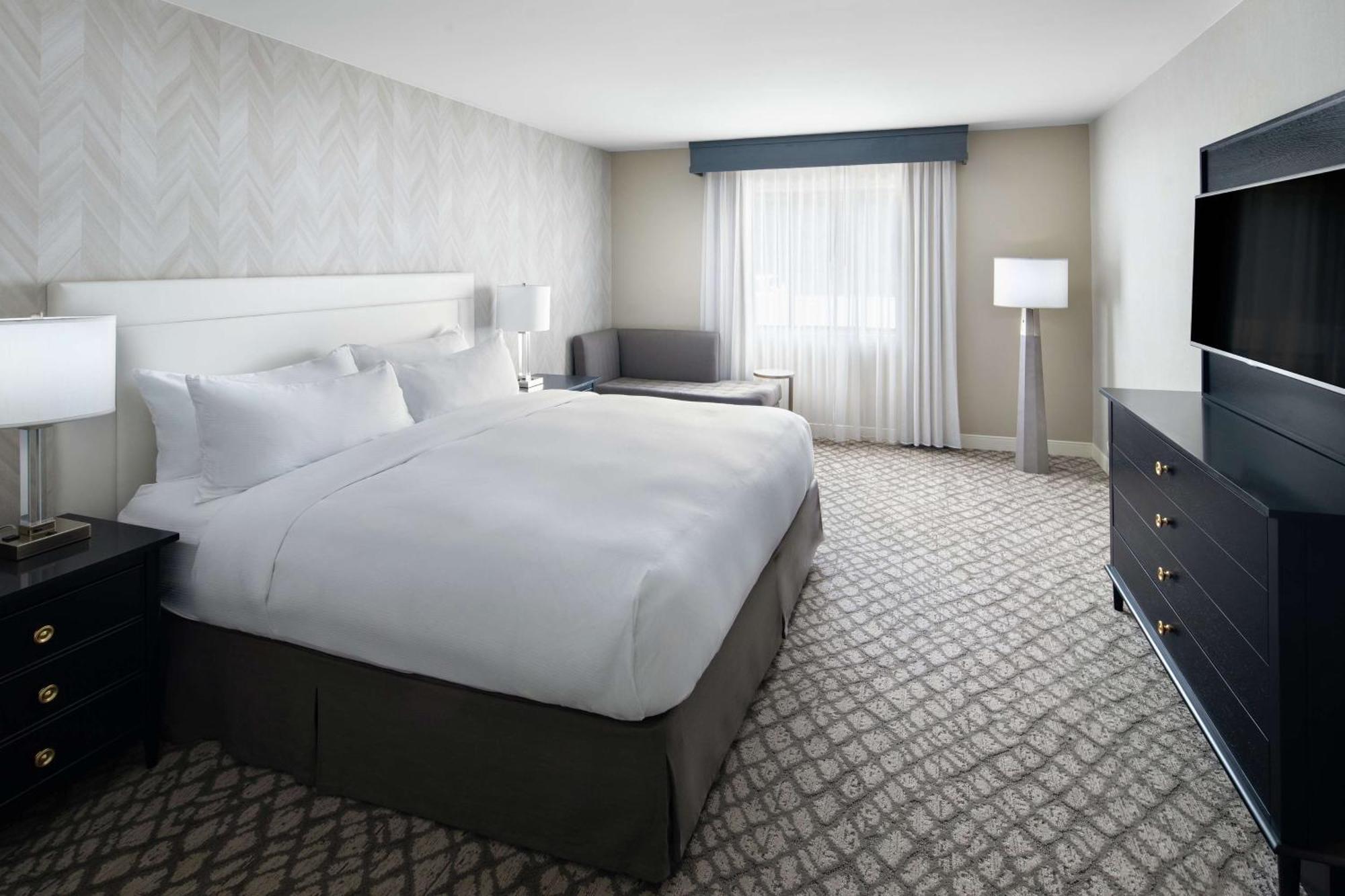 Doubletree Suites By Hilton Charlotte/Southpark Esterno foto