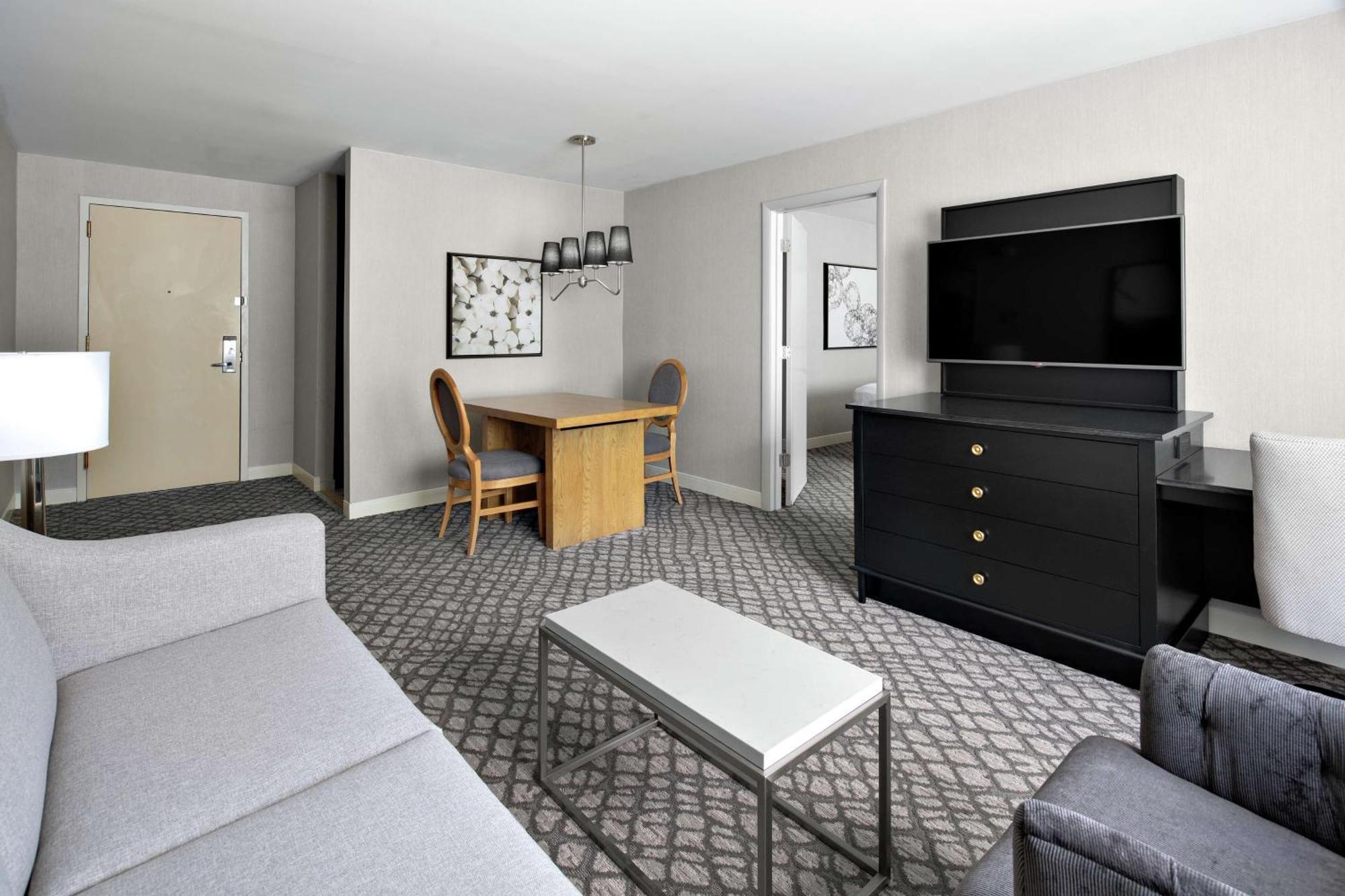 Doubletree Suites By Hilton Charlotte/Southpark Esterno foto