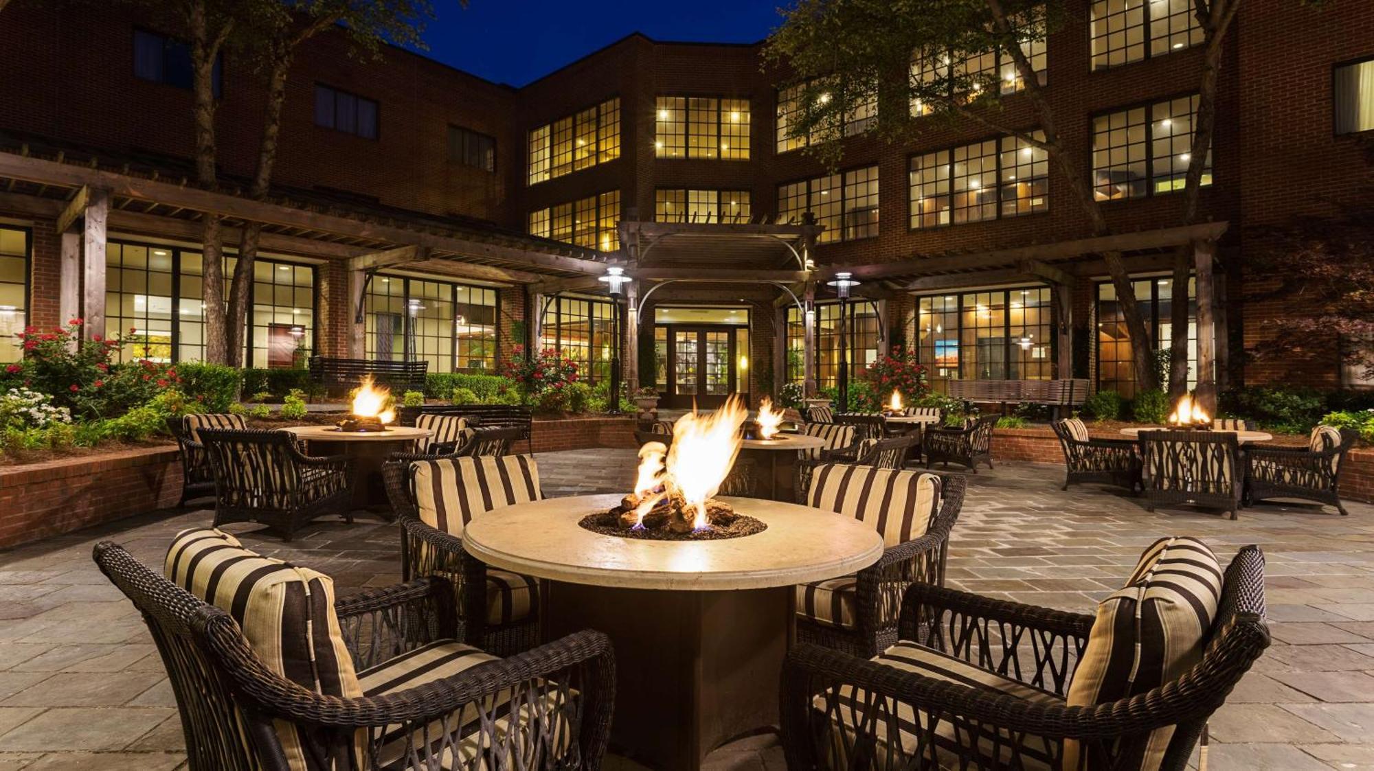Doubletree Suites By Hilton Charlotte/Southpark Esterno foto