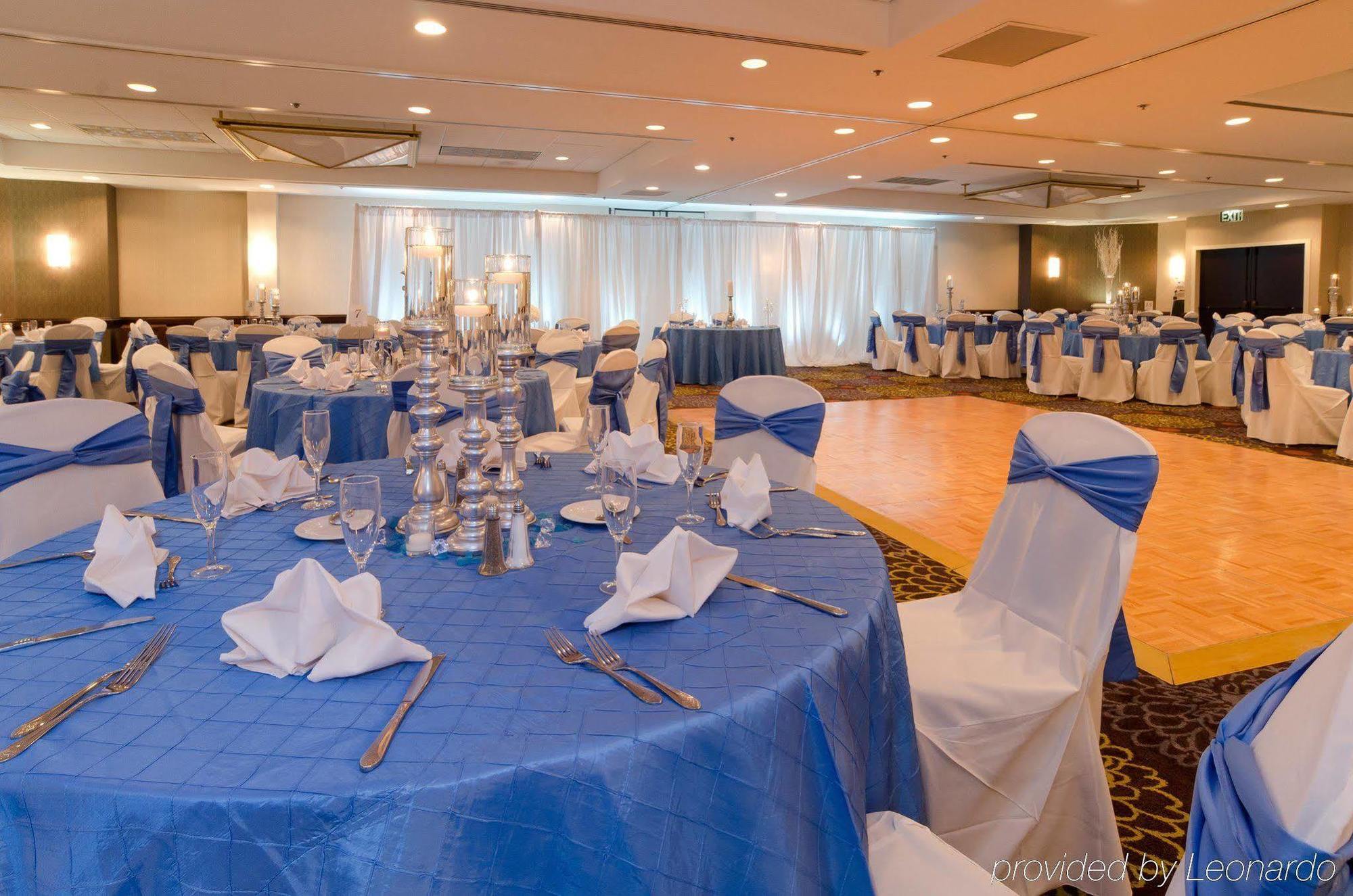 Doubletree Suites By Hilton Charlotte/Southpark Ristorante foto