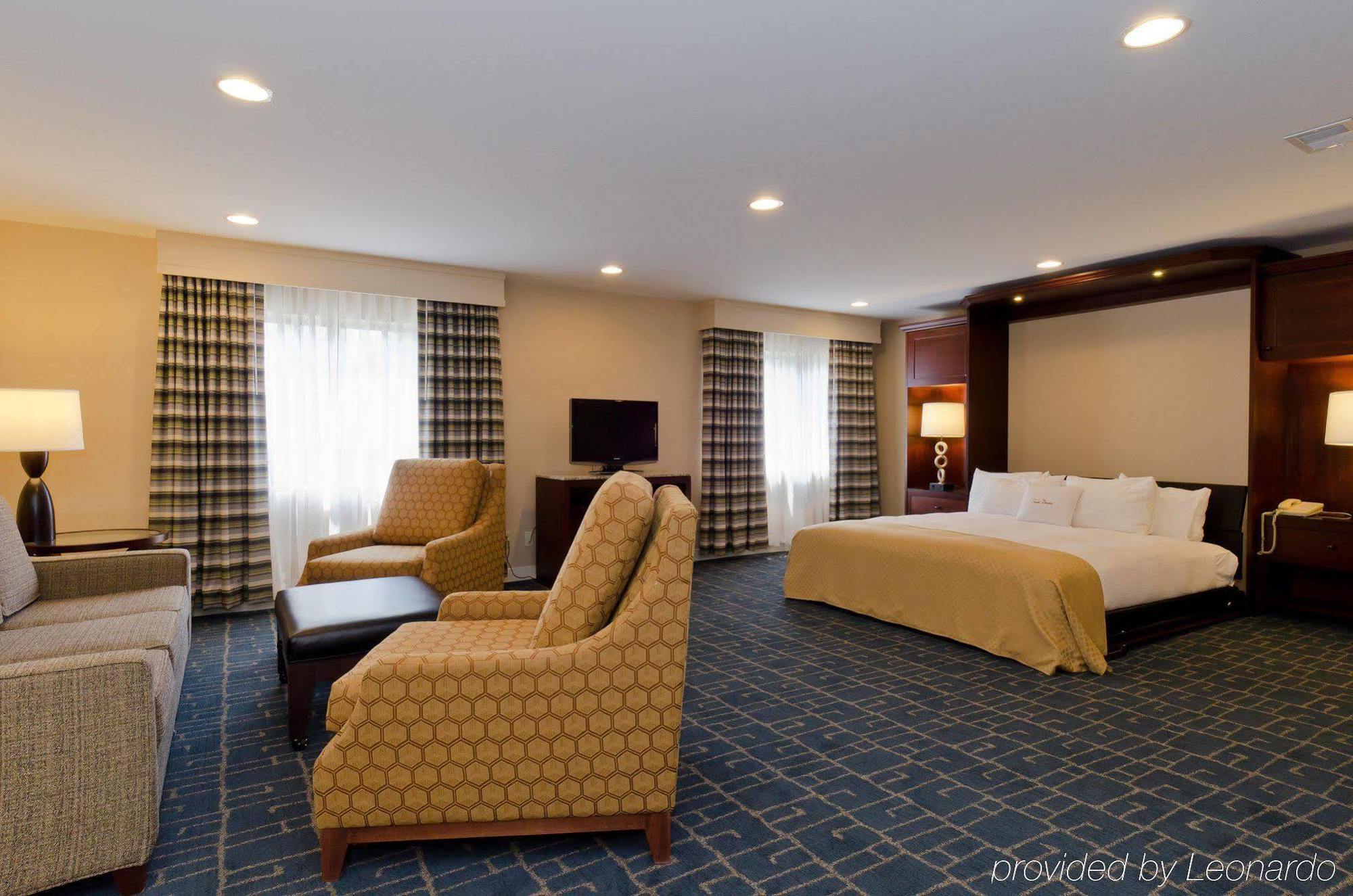 Doubletree Suites By Hilton Charlotte/Southpark Esterno foto